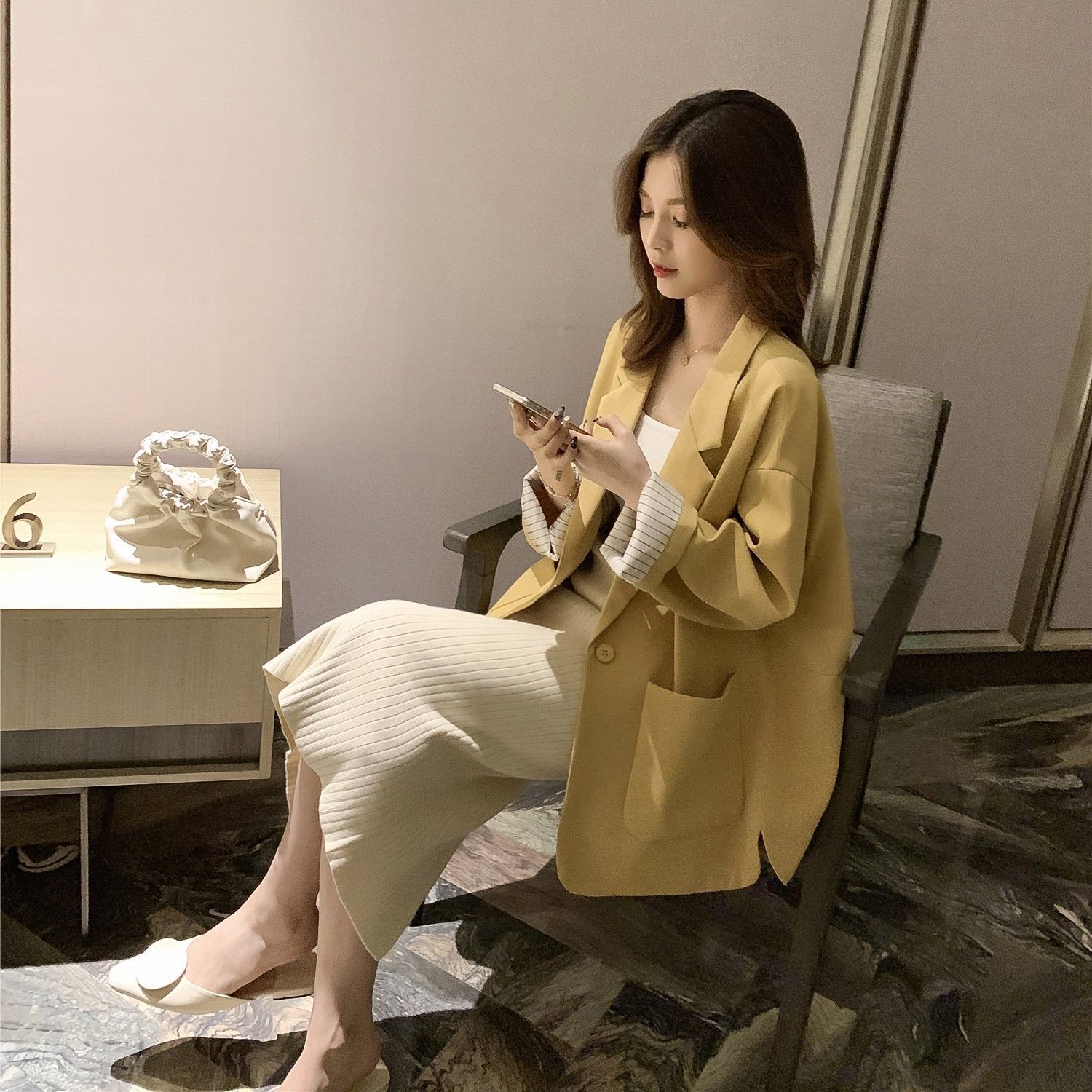 スーツ小さなブレザー女性2024春の作韓国ゆったり小柄100着insショート丈ブレザーファッション30%までに制限 10,425円