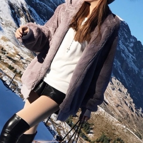 アウター コート レディース 秋冬 かわいい 暖かい もこもこアウター ショート丈 長袖 ボリューム袖 フード もこもこ フード付き ファスナー 前開き 色展開 グレー サイズ S M L XL ゆっ