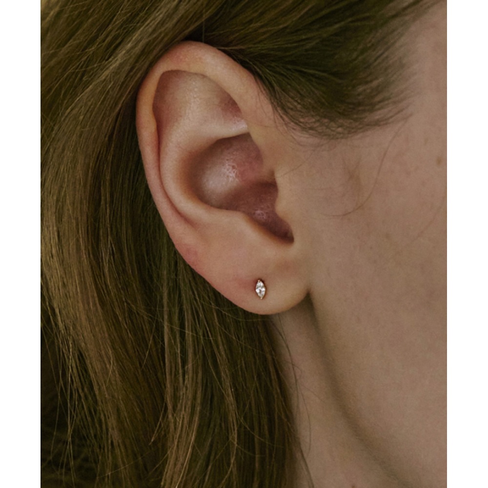 アカリ 14k ネイビーピアス