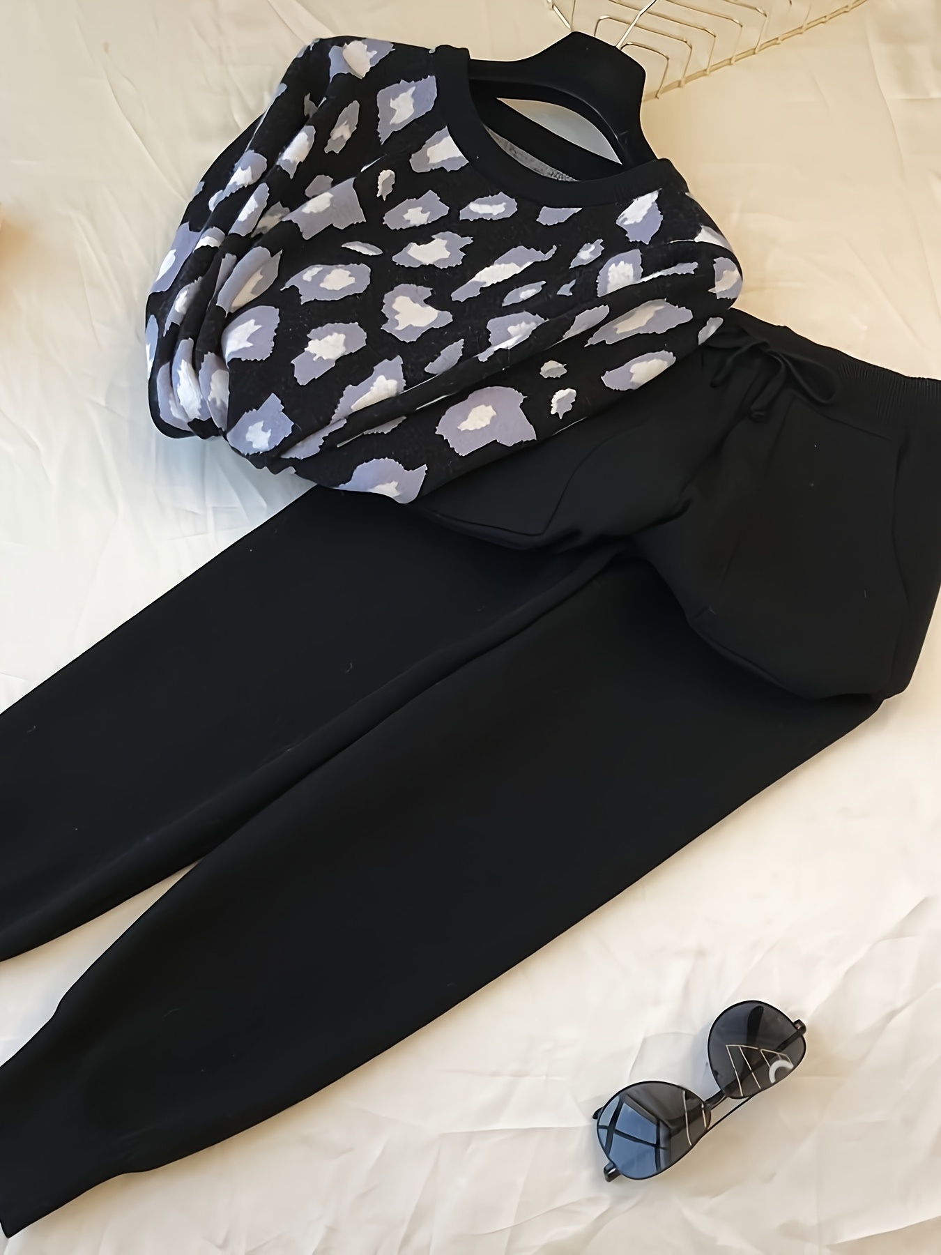 レオパード柄ニットスーツ長袖クルーネックセーター＆ドローストリング