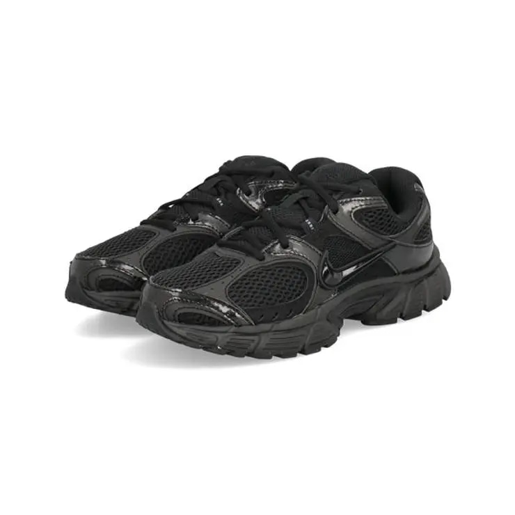 NIKE ナイキ W V5 RNR レディーススニーカー(ウィメンズV5RNR) HQ7901-001 ブラック/ブラック/アンスラサイト