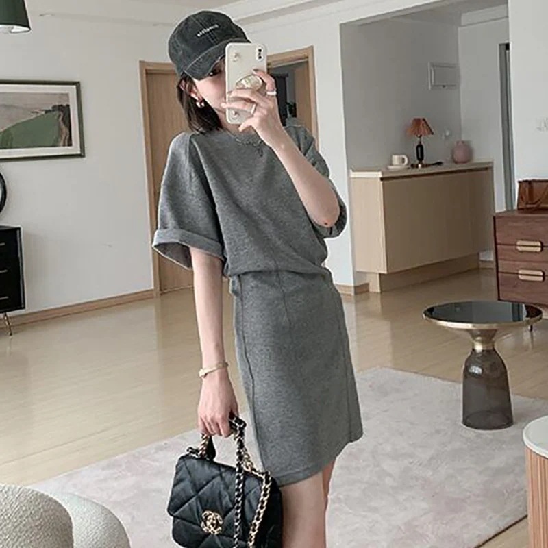 半袖スウェットワンピース ワンピース ミニ ミニ丈 袖あり 半袖 ラウンドネック スリム タイト 細身 Iライン 綿 かわいい 大人可愛い シンプル カジュアル おしゃれ お洒落 かっこいい