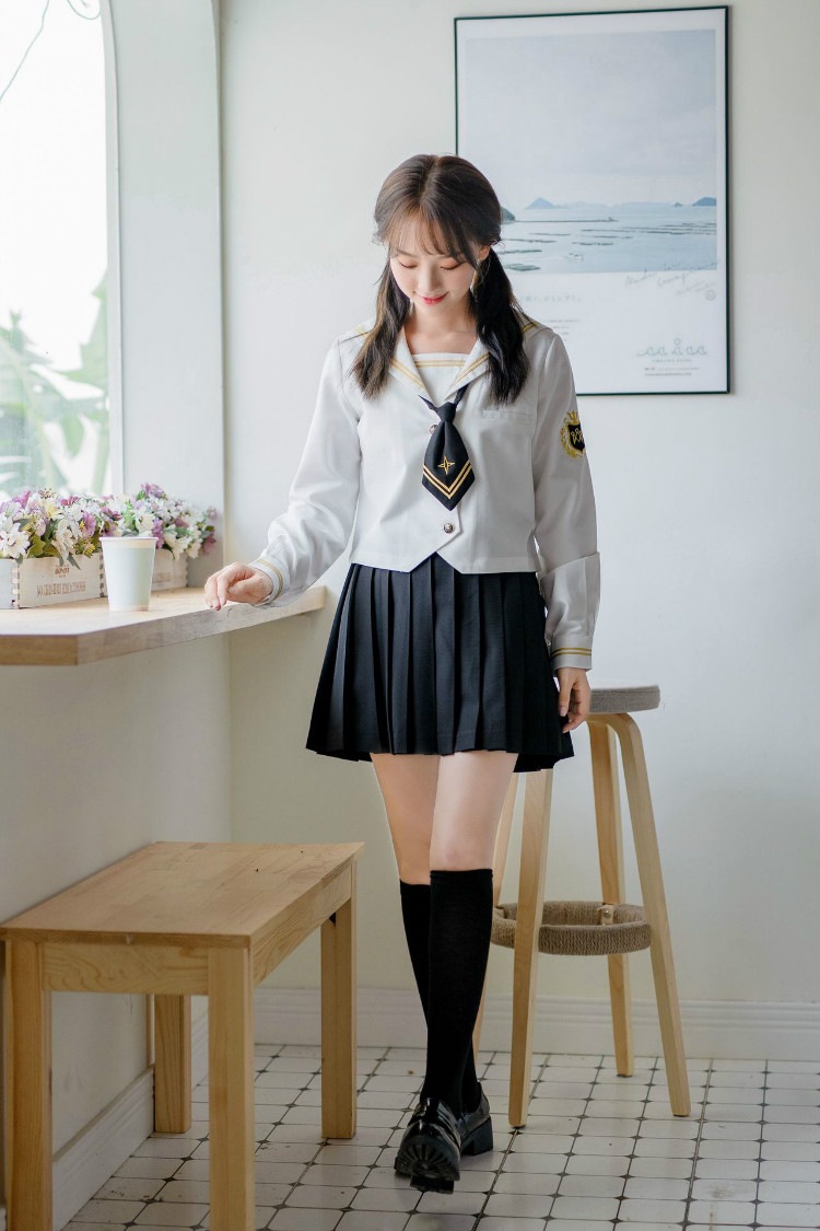 長袖白色上着+黒色スカート 学生服 上下セット セーラー服　女子制服　JK制服　コスプレ 高校生