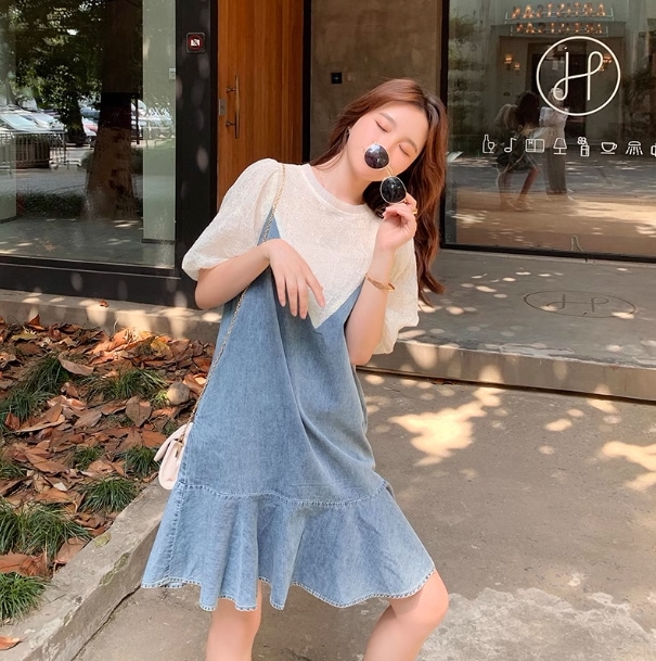 レディース ワンピース ミニ 膝上 半袖 ボリューム袖 クルーネック ペプラム 切り替え ドッキング レース バックリボン ファスナー デニム 異素材ミックス かわいい 大人可愛い きれいめ