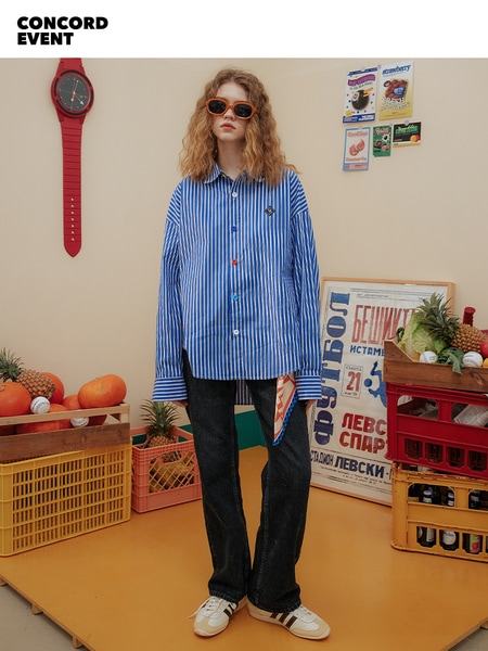 ベーシック カジュアル 青と白の刺繍