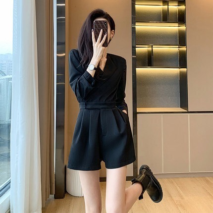 ワンピース ショーツ パンツ レディース 半袖 襟付き Vネック かわいい 大人可愛い きれいめ シンプル カジュアル 大人 上品 おしゃれ 無地 夏 デート お出かけ イベント 楽ちん ブラック