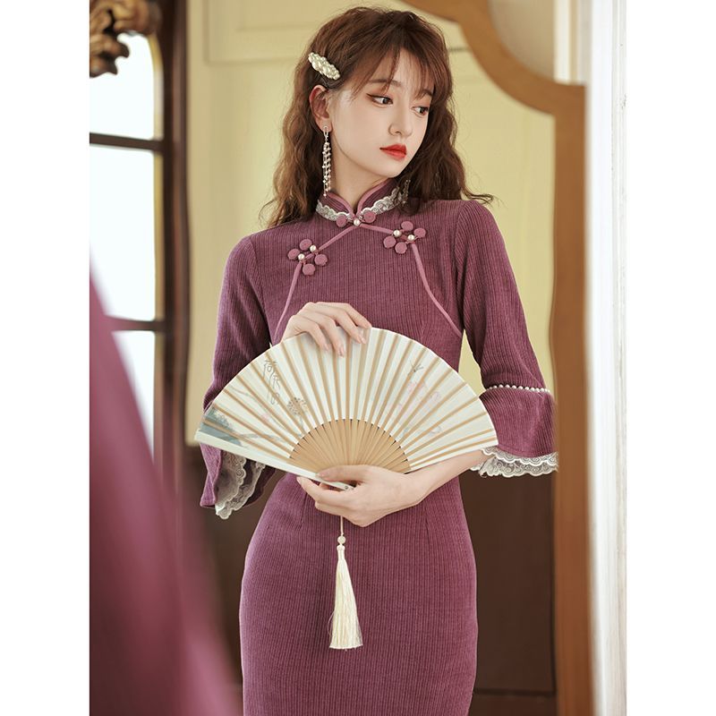紫色のチャイナドレス2025年秋と冬の女性の中華民国のスタイルのトランペットの袖の文学的なレトロな気質は毎日の着用を改善しました 母の日 母の日-0008590