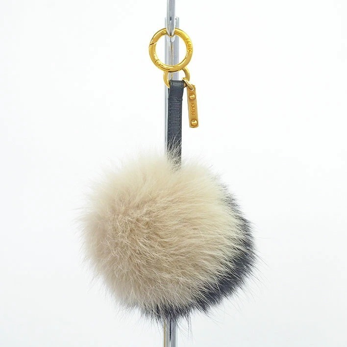 【美品】フェンディ ポンポンチャーム ファー 【キーホルダー・キーケース】