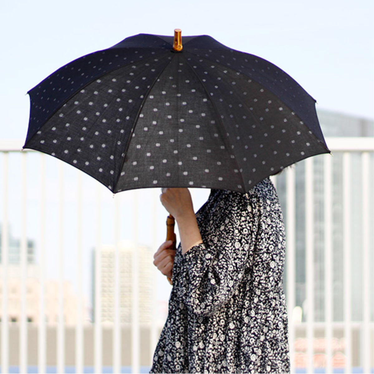 日傘 SUR MER 黒無地 水玉透し柄 長傘 ブラック 日本製 sur mer シュルメール 傘 かさ レディース 綿 水玉 UVカット おしゃれ アンブレラ 紫外線カット 紫外線防止