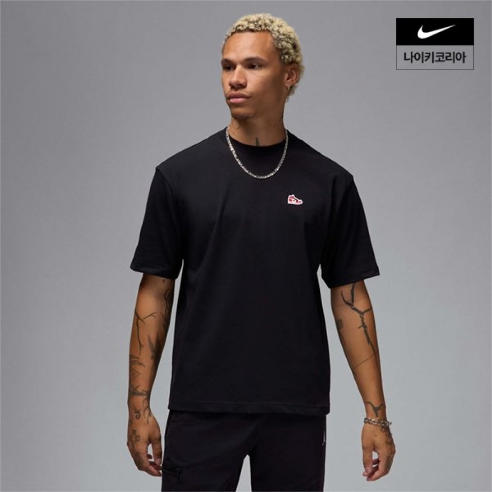 ジョーダン メンズ スニーカー パッチ Tシャツ HJ2326-010