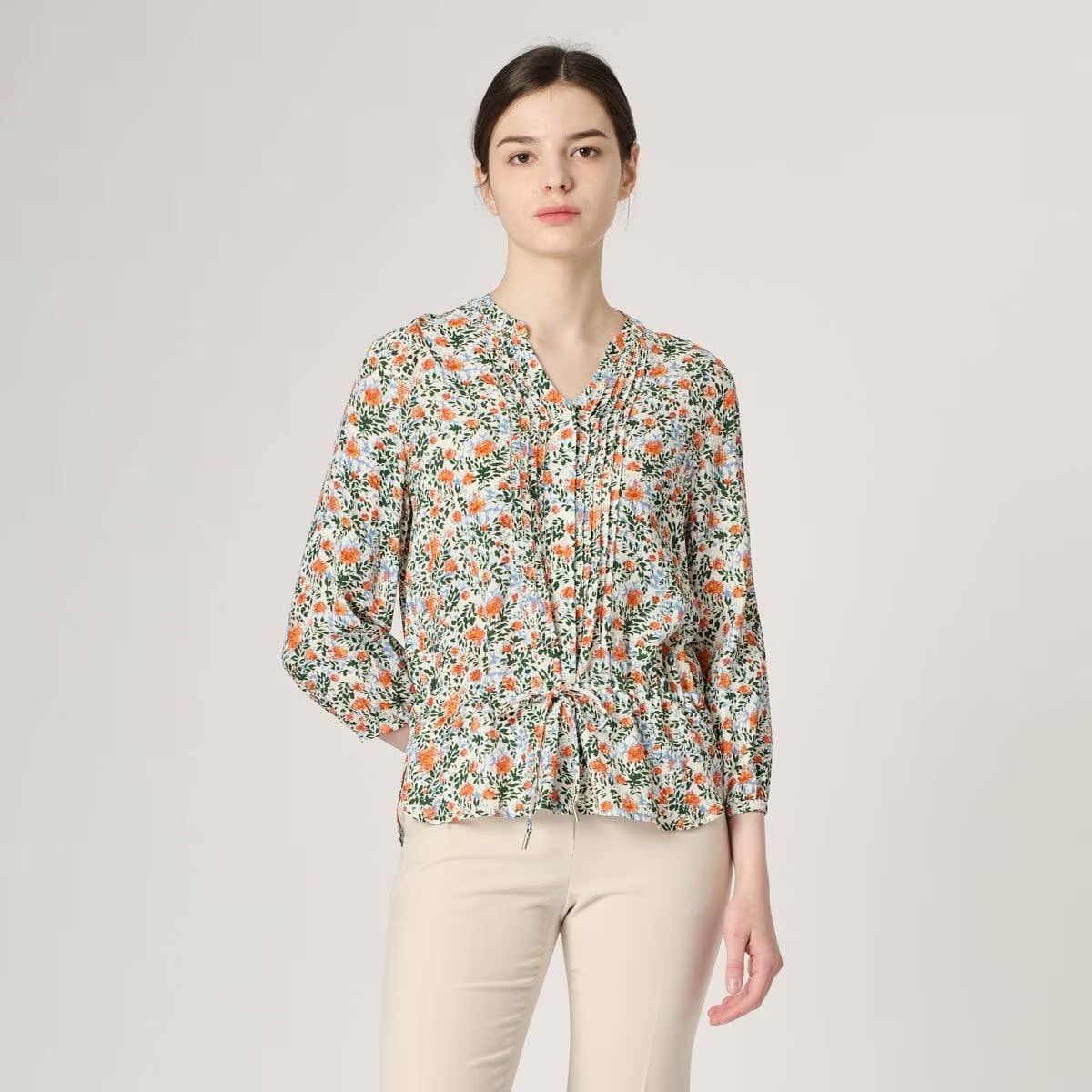 [韓国オフィスコーデ きれいめ] プリントピンタックブラウス