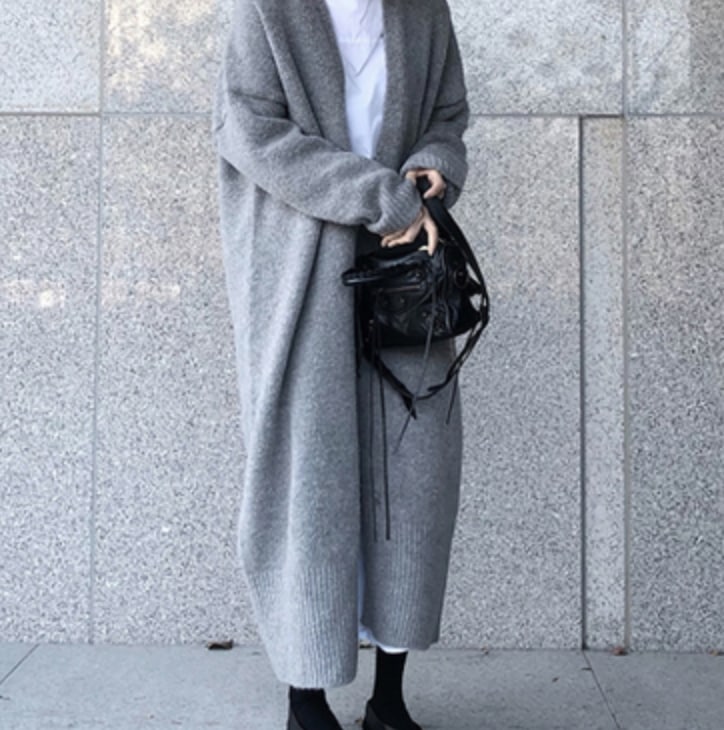 アウター コート 上着 ロング丈 袖あり 長袖 フリーサイズ グレー ブラック 上品 個性的 お洒落 主役級 存在感 無地 春 秋 冬 10代 20代 大人 超ロング丈 レディース 韓国 縦長ライン