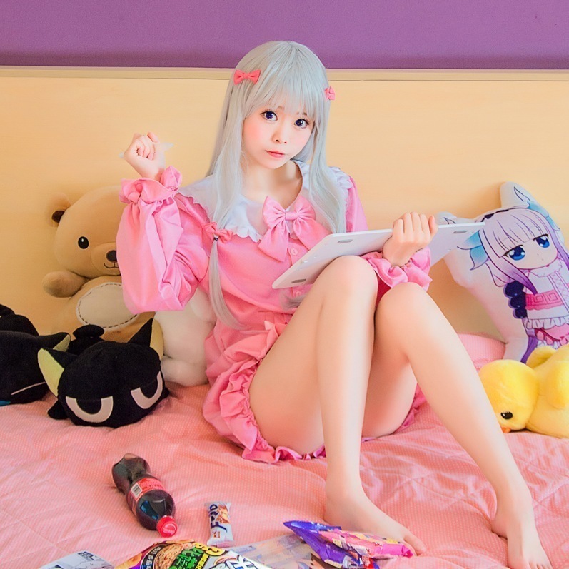 コスプレアニメエロ芒阿私妹は黄漫先生と泉紗霧萌系です