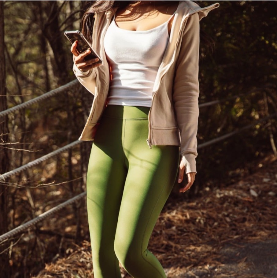 トップス カットソー トップス ミニ丈 ショート丈 袖なし ノースリーブ Uネック ラウンドネック 襟なし タイト 細身 きれいめ シンプル 上品 おしゃれ お洒落 かっこいい 大人可愛い こなれ感