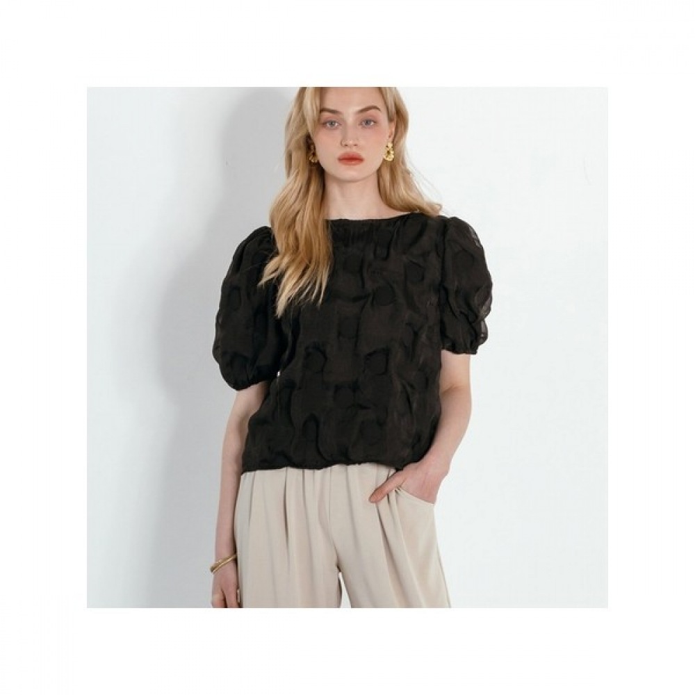 【マックスカルティツィオ】ボリュームフィットエンボス加工パフブラウス