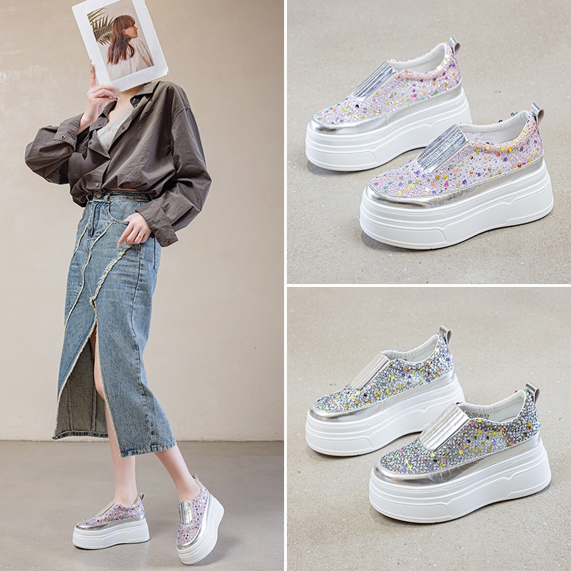 2025年夏新作メッシュ厚底シューズ女性用小さめ丈通気性白靴スリッポンシューズ卸売