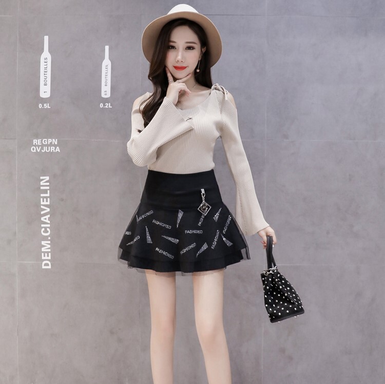 ハーフスカートスカート女性秋ハイウエストスキニーケーキスカートアンチゴーライトポンポンスカートAワードスカート スカート ミニスカート ショート丈 Aライン レース ウエストマーク 切り替えデザイン