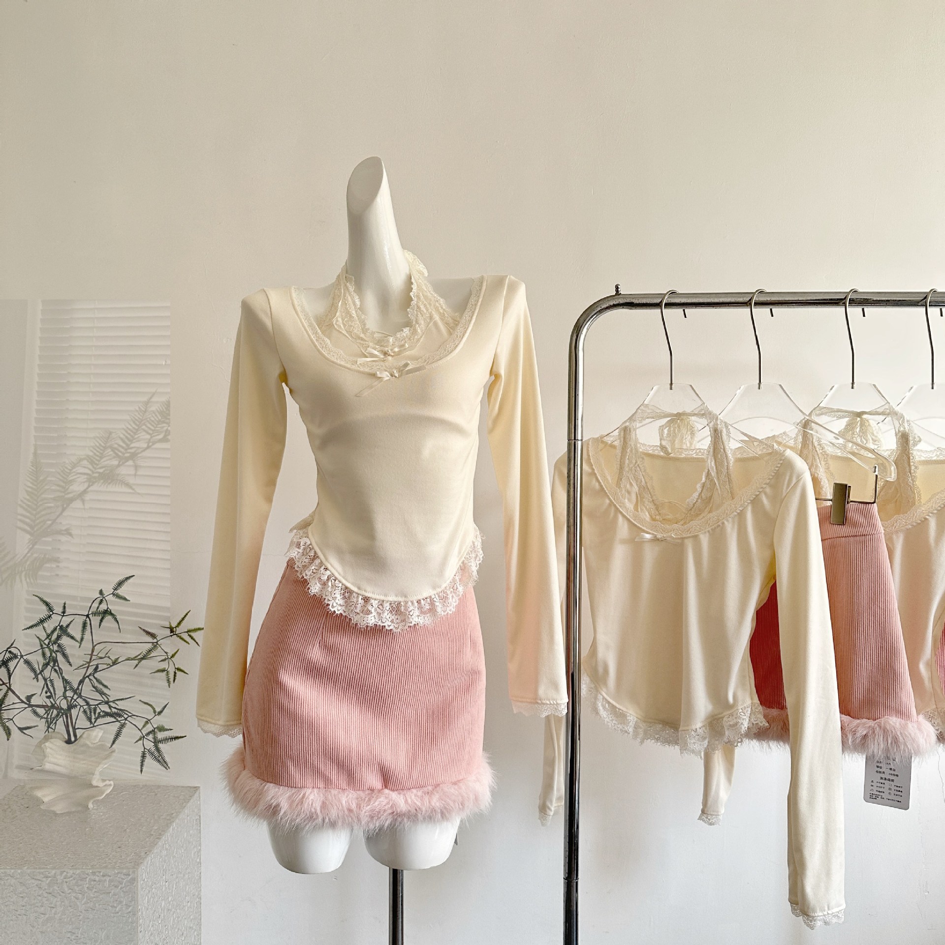 秋冬ピュア欲風 デザイン スリムトップス+ショートスカート コーデ 量産型 清楚め