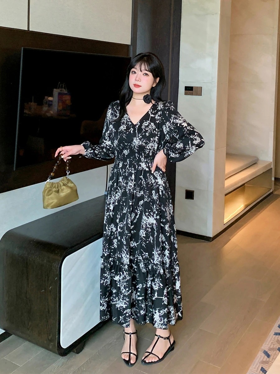 【ぽちゃまに】 2024秋新品 柄ワンピース Vネック 大きいサイズ 体型カバー レディース ロングワンピース メガ割30%までに制限