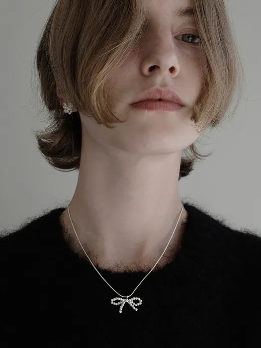 Tie a Pearl ribbon Necklace 韓国コスメ 韓国ブランド レディースファッション アクセサリー ピアス 指輪 イヤリング 韓国人気 アイドル