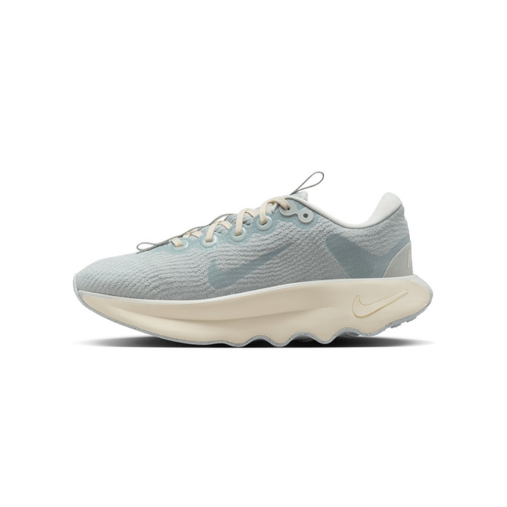 ナイキモティバHQ3491-099