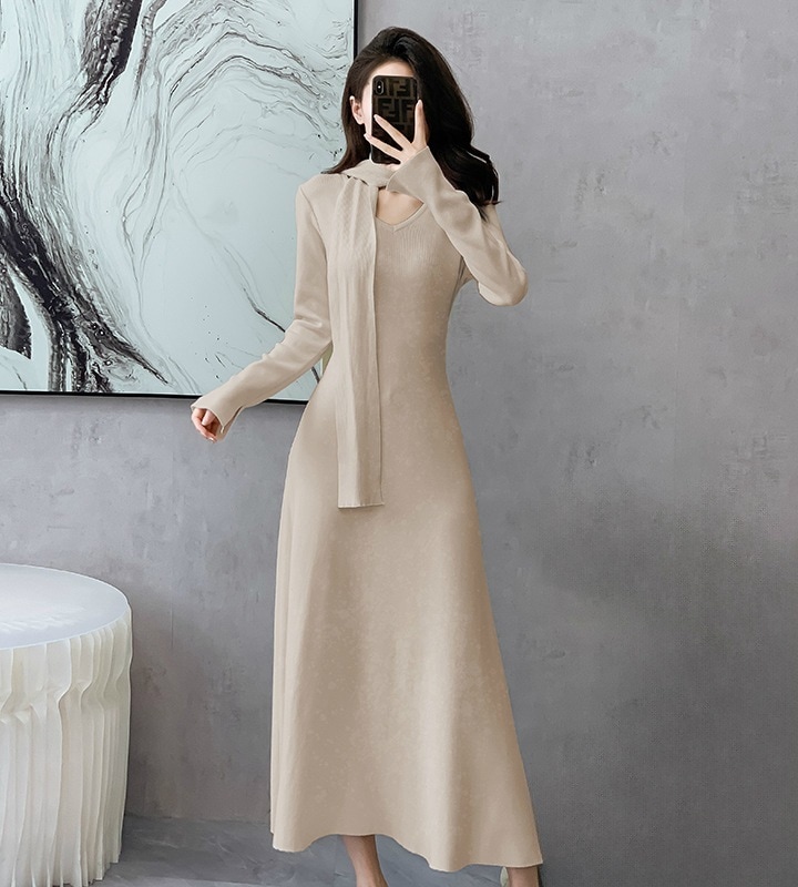 ブラック ホワイト ブラウン 大人かわいい 美人 ワンピース ニットワンピース 40代 ミモレ丈 ベージュ 30代 ロングワンピース 長袖 ロング Vネック 大きいサイズ 50代 レディース 秋 厚手