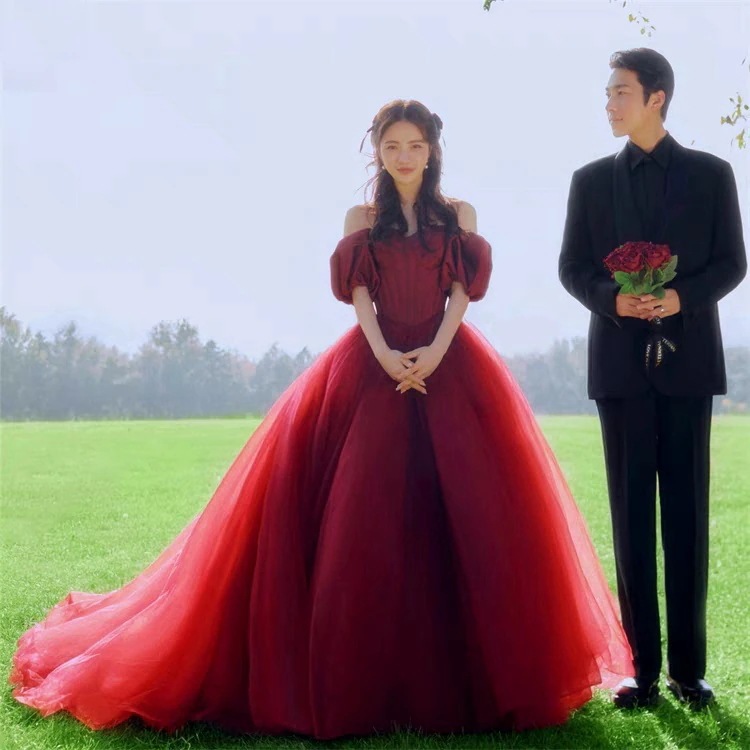 カラー ウェディングドレス レッド ドレス 花嫁 結婚式 パーティードレス レース オフショルダー 花嫁ロングドレス 結婚式 次会 お呼ばれ 挙式 姫系