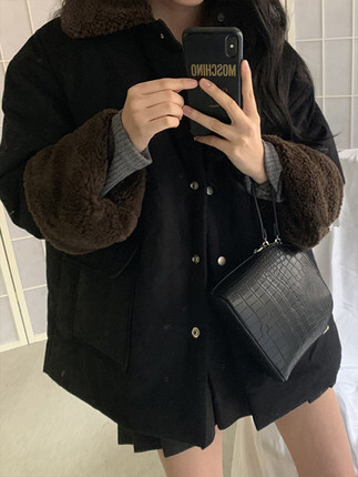 アウター コート 上着 袖あり 長袖 ベージュ ブラック 大人 個性的 上品 お洒落 主役級 存在感 無地 冬 10代 20代 レディース 女性用 OL 個性的 韓国 カジュアル オーバーサイズ