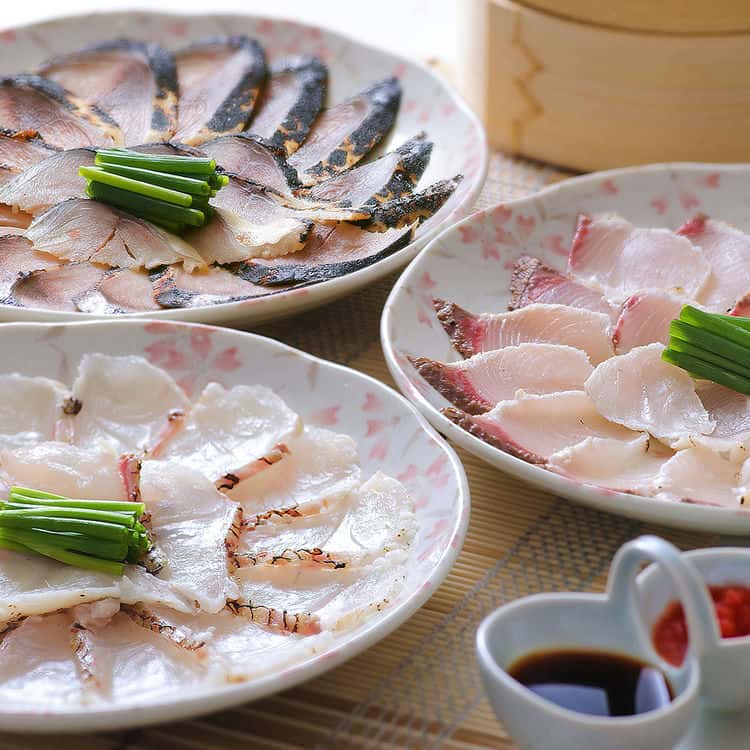 大分 「豊後絆屋」 九州海鮮たたきセット 真鯛たたき120g かんぱちたたき120g しめ鯖たたき120g 離島は配送不可 2440001 お歳暮 お中元 お土産 ご進物 ギフト 贈り物に最適