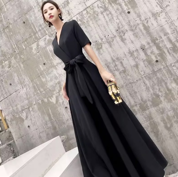 ワンピース ロング丈 長袖 半袖 Vネック カシュクール フレア スリム スマート デザイン 美ライン ラップ ベルト ウエストマーク スタイルアップ モノトーン クリーン かわいい 大人可愛い