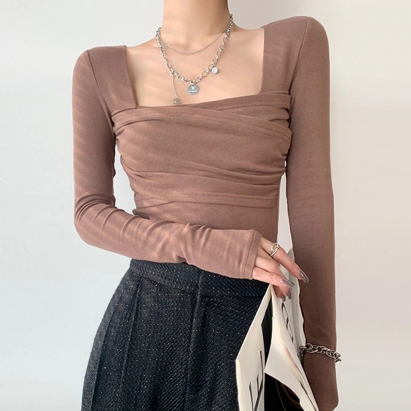 メガ割スクエアネックカットソー スクエアネックトップス 韓国 レディース オルチャン 白 黒 タイト スリム Tシャツ 長袖 インナー かわいい 可愛い キュート 大人可愛い 大人女子 シンプル