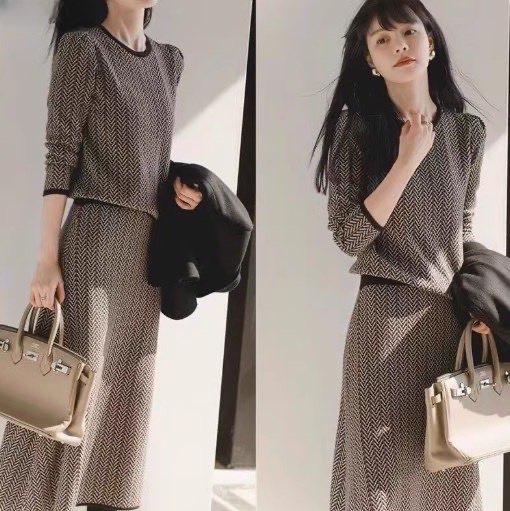 ニット スカート セットアップ 上下セット ツーピース ２点セット レディース トップス セーター ロング 長袖 ラウンドネック Aライン フェミニン かわいい 大人可愛い きれいめ シンプル 9,409円