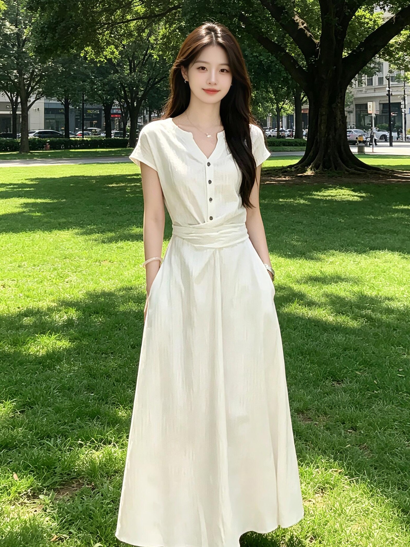 ストライプシャツと白い女性用夏のとても美しいウエストを引き締めてスリムに見せるロング