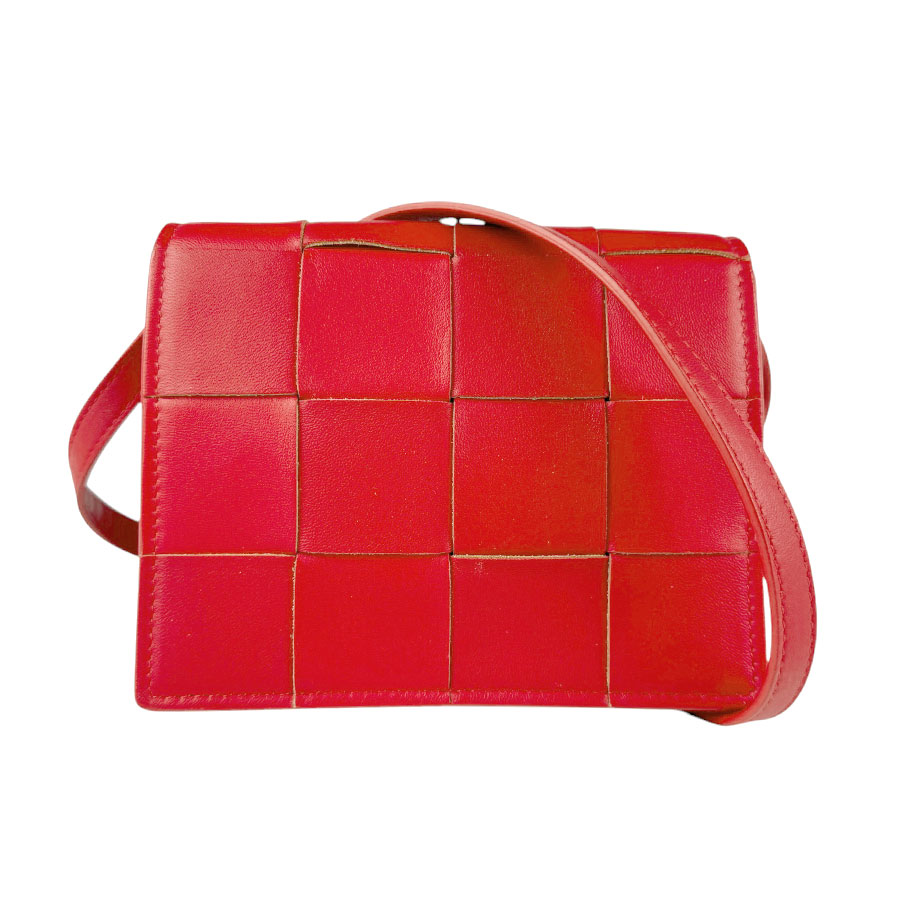ボッテガヴェネタ BOTTEGAVENETA 斜め掛けショルダーバッグ カセット レザー レッド シルバー レディース z3580
