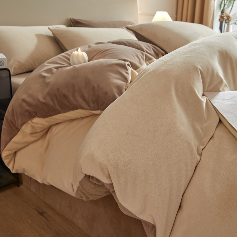 新クラスAベビーフリース暖かくて厚手の4点寝具セット無地フランジミルクフリース両面フリースキルトセット 6,771円