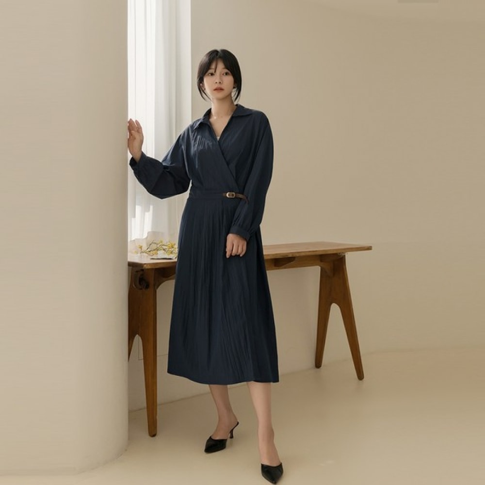 [Elysia] ダークラップVベルト付きリンクルドレス