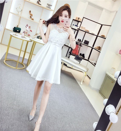 1259．花柄レースミニドレス（ホワイト）