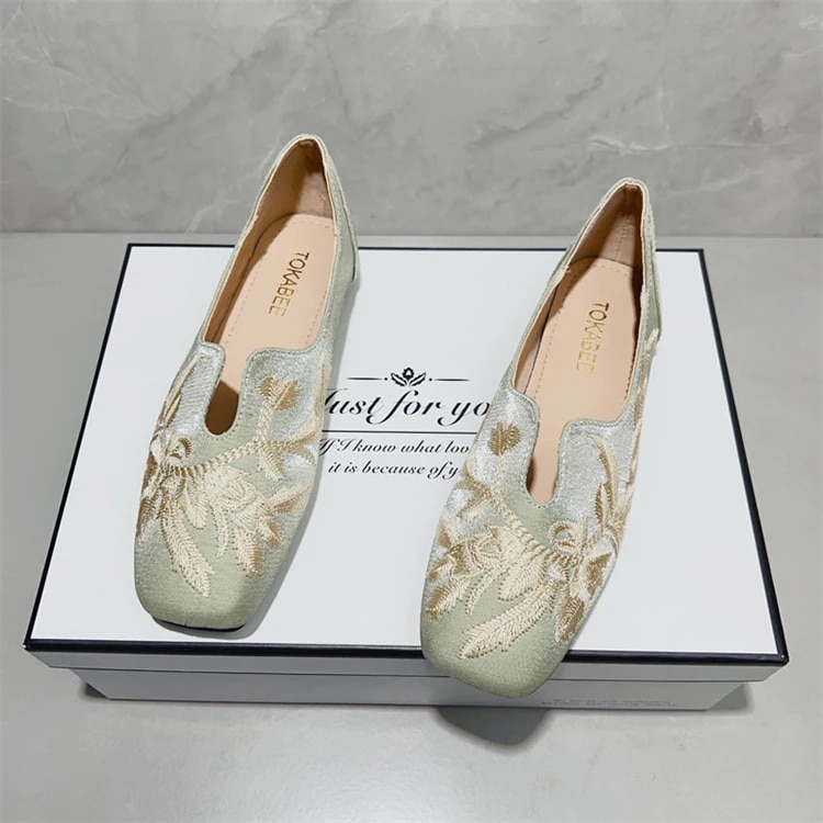 早い者勝ち パンプス フラット 大きいサイズ 単靴 スクエアトゥ ソフトベース の風 チャイナドレス靴 ヴィンテージ レディース 刺繍 豆の瓢箪靴