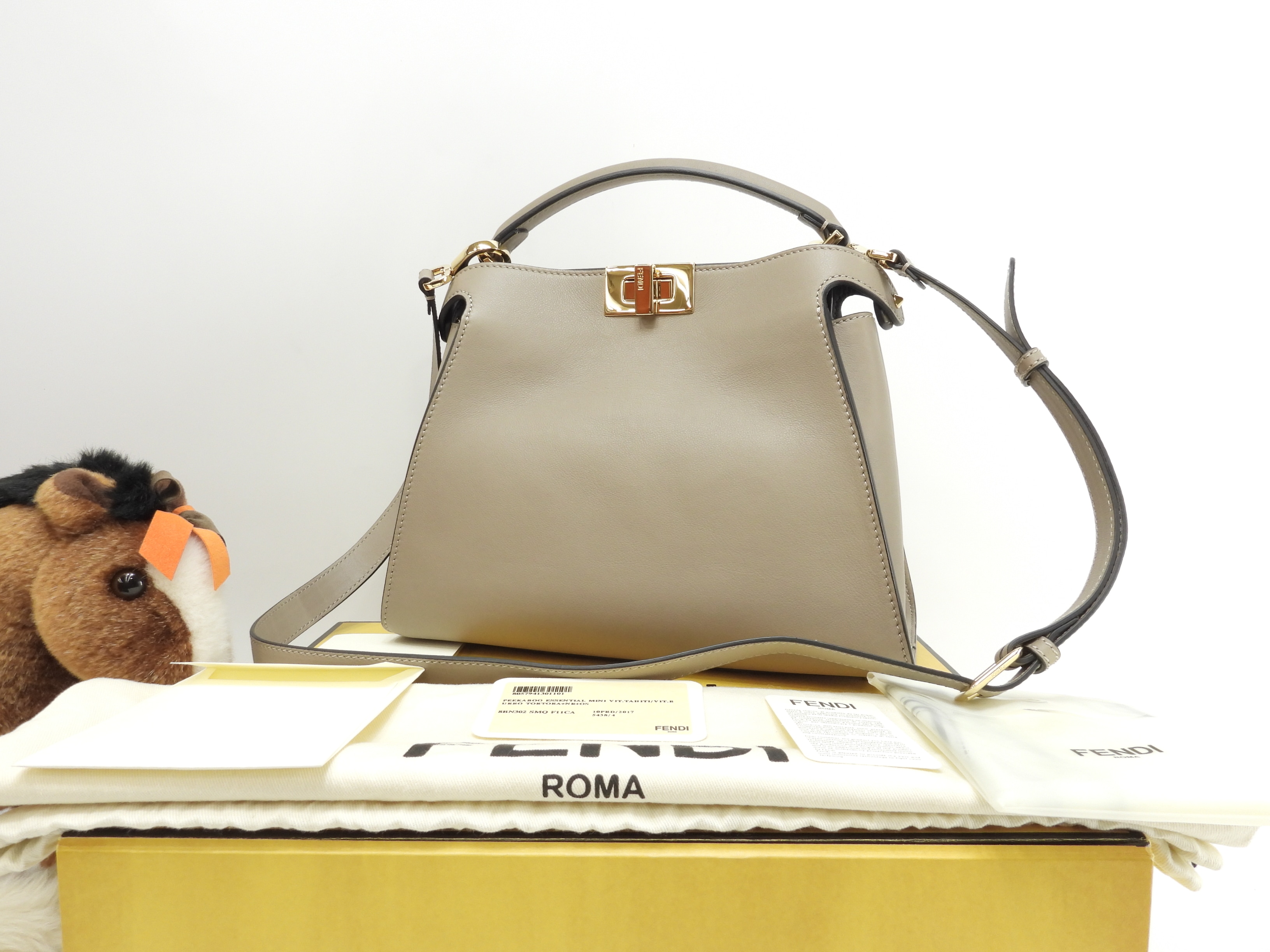 ピーカブーミニ エッセンシャル レザー灰 ポシェット ハンドバッグ 極美品@ 2