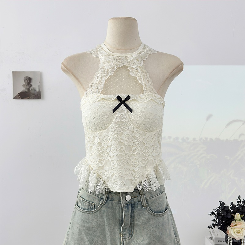 【1点ご購入 で10点プレゼントいたします】ギャル純欲風透かし首掛けノースリーブタンクトップ女夏2025セクシー背中見せレースのパッチワークショート丈トップス