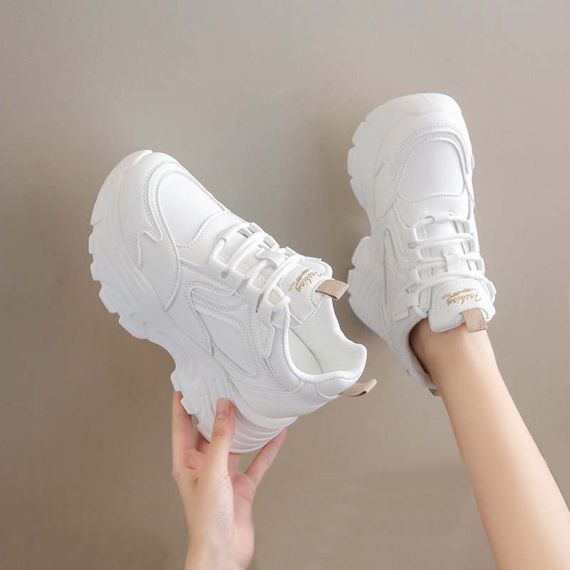 8CM 身長アップ レディース シューズ 2025 ホワイトシューズ 厚底 ダッドシューズ 秋冬 カジュアル スポーツシューズ 旅行シューズ