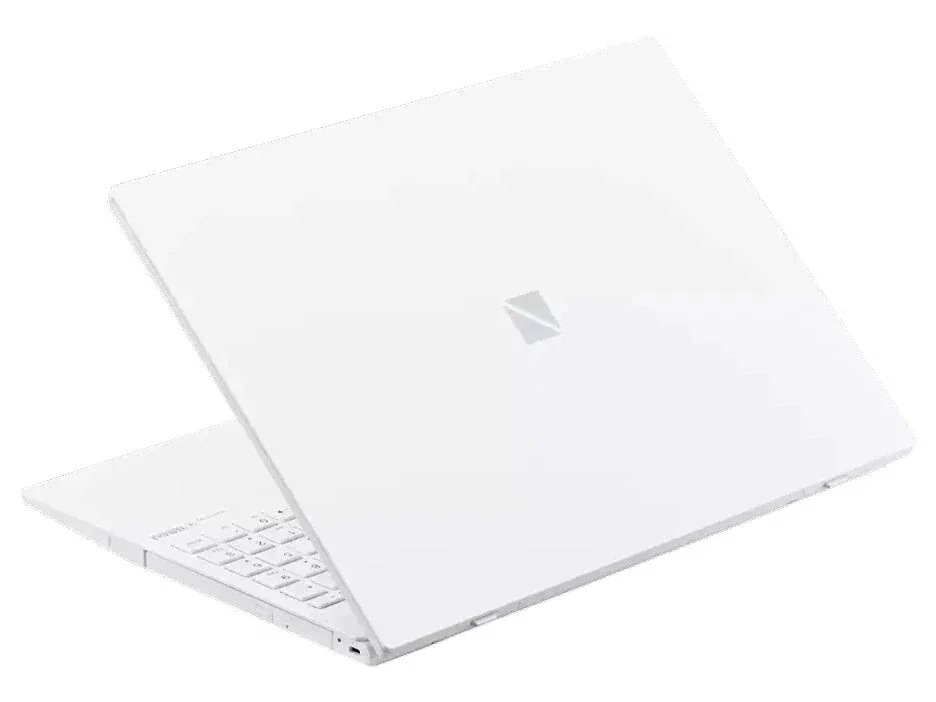 LAVIE N15 N1570/EAW PC-N1570EAW [パールホワイト] [15.6 型/Core i7 1165G7/8GB/256GB/Windows 11/Office]ノートPC