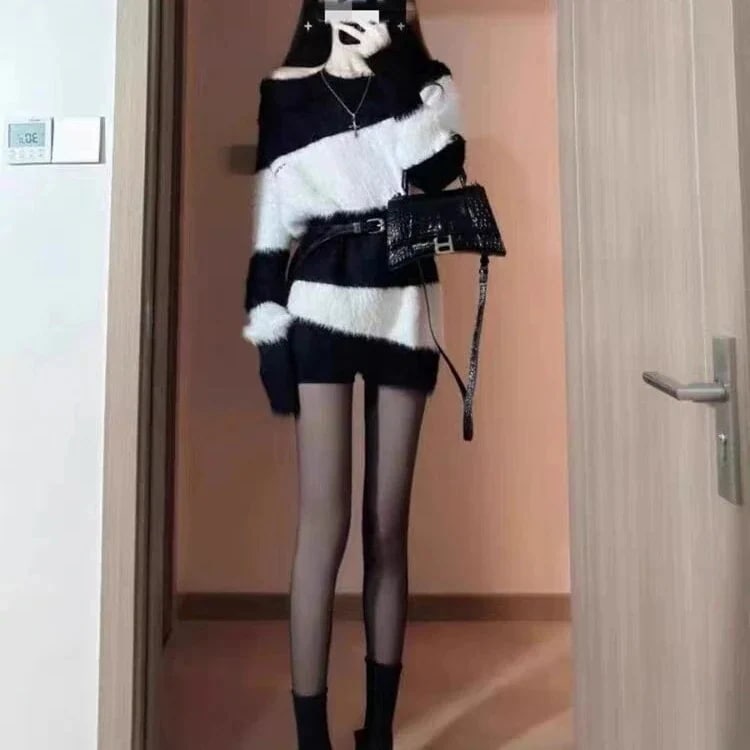 コーデ完成！ハイエンドのカスタマイズ秋と冬の小さなティースタイルの衣装ストライプソフトセーター黒のショートパンツ純粋な欲望湯たんぽ女性のためのツーピーススーツ