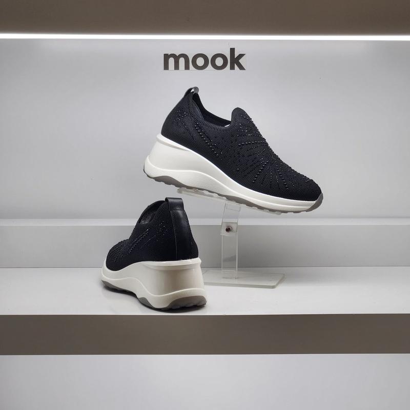 女性ストーンポイントニットスパン スニーカー 422301 UA HPID2SD 15,057円