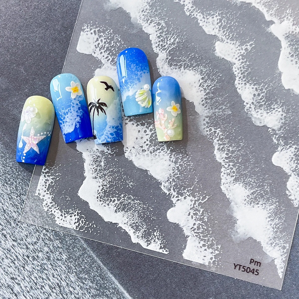 【1点ご購入 で10点プレゼントいたします】平面波ネイルシール純色シンプルグラデーション装飾シール