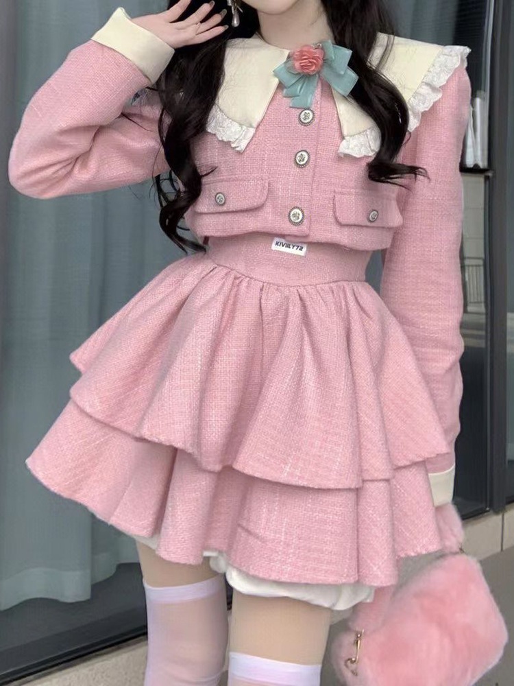 ピーターパンカラーカラーブロックのパッチワークショートジャケットフィットするチュールスカートが特徴の春と秋にぴったりな甘くてスタイリッシュなレディースツーピーススーツ