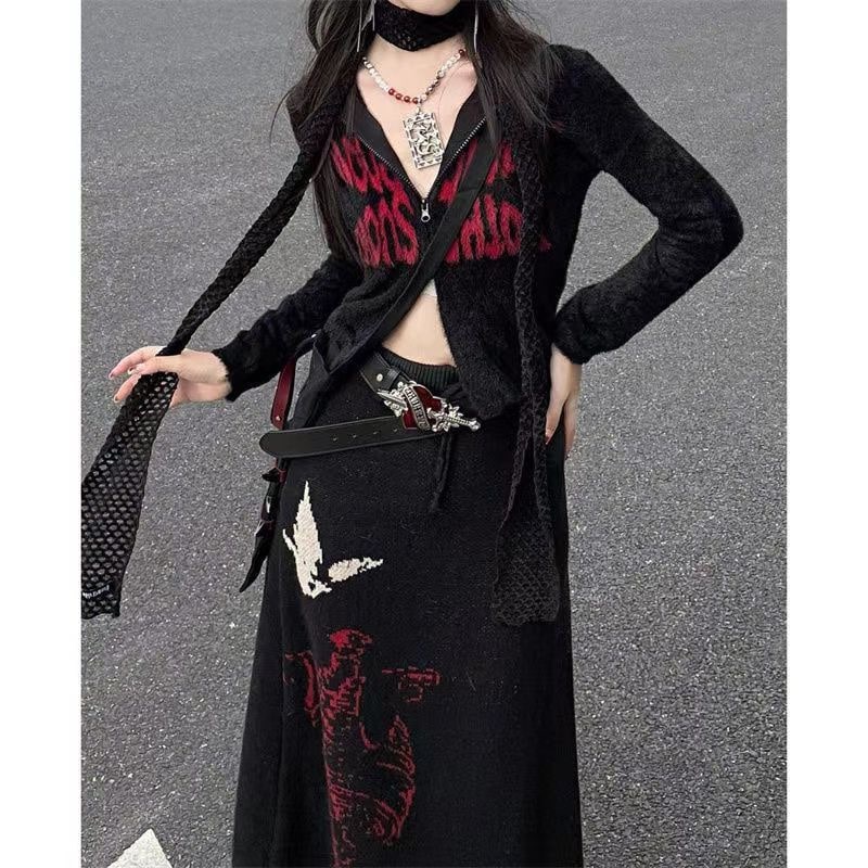 新しい中国風のダークでセクシーなストリートスタイルの女性の春と秋の短いセーターカーディガンとバタフライスカートのツーピースセット