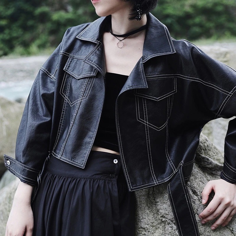 フェイクレザーライダースジャケ今週の割引は 25% オフですット レディース ショート丈 レトロ カッコイイ ジャケット 秋 パンク系ファッション 黒色