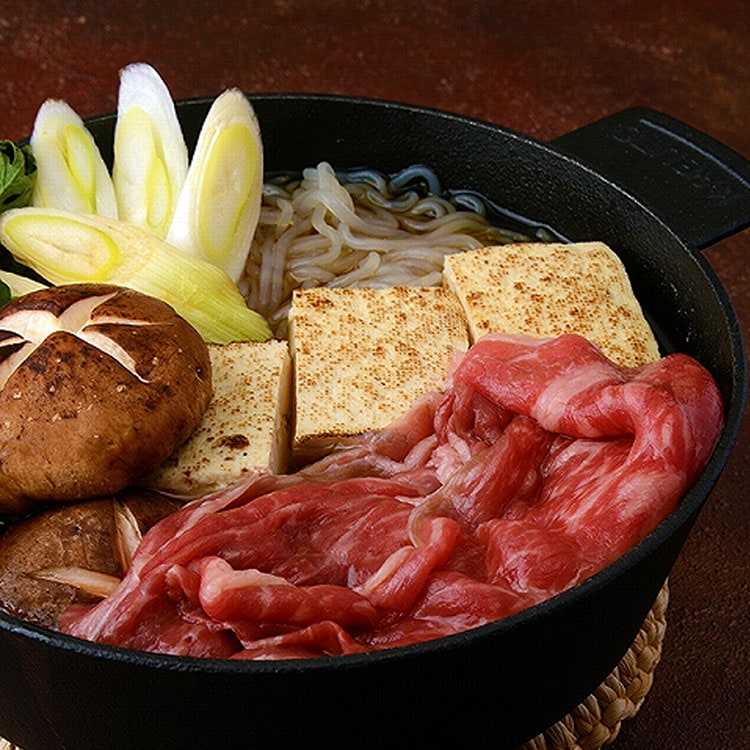 【目玉商品】【冷凍】マルヨシ商事 短角牛 肩・肩ロース すき焼き用 500g マルヨシ商事 (代引不可)(TD)