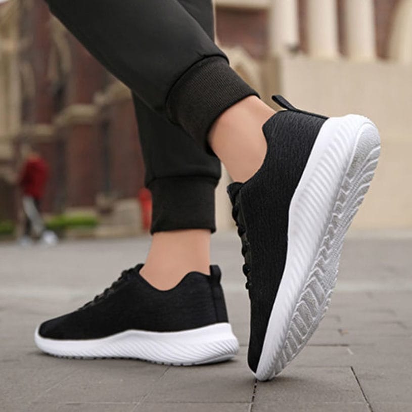 クーポン メンズ スニーカー 厚底 カジュアルシューズ おしゃれ スポーツ 軽量 ウォーキングシューズ 通勤 通学 日常着用 疲れない シューズ 歩きやすい 履きやすい 合わせやすい ファッション 高